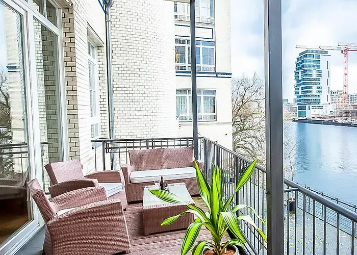 Family-friendly Waterfront Loft, 3 Bedrooms, 130 M2 * Berlijn