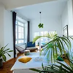 Family-friendly Waterfront Loft, 3 Bedrooms, 130 M2 아파트