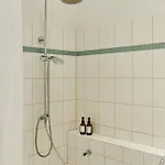Family-friendly Waterfront Loft, 3 Bedrooms, 130 M2 아파트
