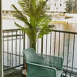 Family-friendly Waterfront Loft, 3 Bedrooms, 130 M2 *