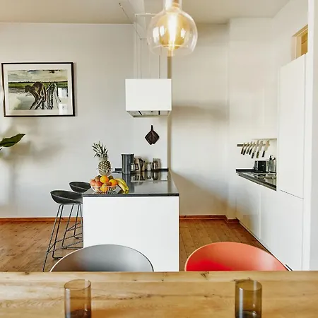 Family-friendly Waterfront Loft, 3 Bedrooms, 130 M2 * 베를린