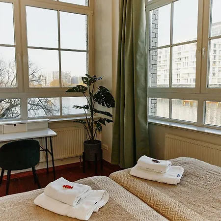 Family-friendly Waterfront Loft, 3 Bedrooms, 130 M2 * Berlim