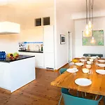 Family-friendly Waterfront Loft, 3 Bedrooms, 130 M2 Апартаменты Берлин