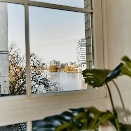Apartment Family-friendly Waterfront Loft, 3 Bedrooms, 130 M2 *