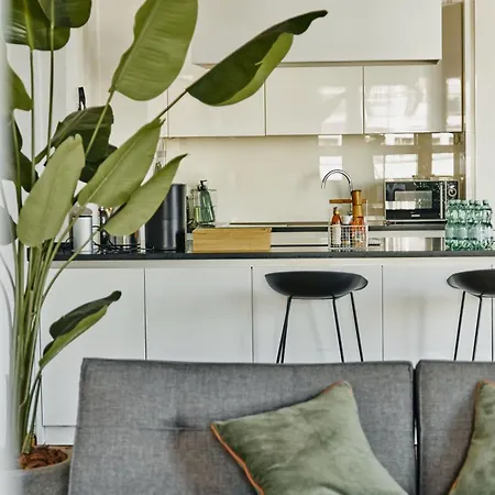 Family-friendly Waterfront Loft, 3 Bedrooms, 130 M2 * Berlin