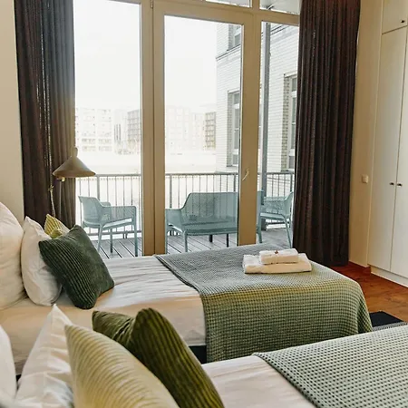 Apartment Family-friendly Waterfront Loft, 3 Bedrooms, 130 M2 Berlin