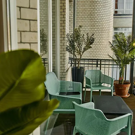 Family-friendly Waterfront Loft, 3 Bedrooms, 130 M2 *