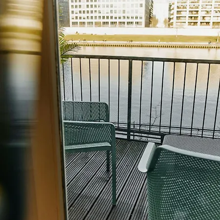 Family-friendly Waterfront Loft, 3 Bedrooms, 130 M2 Lägenhet