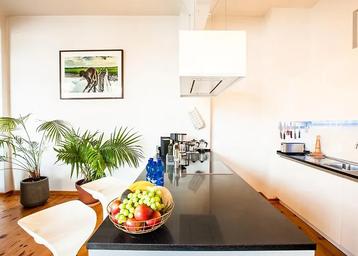 Family-friendly Waterfront Loft, 3 Bedrooms, 130 M2 برلين